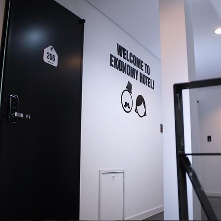 Ekonomy Hotel Dongdaemun Seoul Bagian luar foto