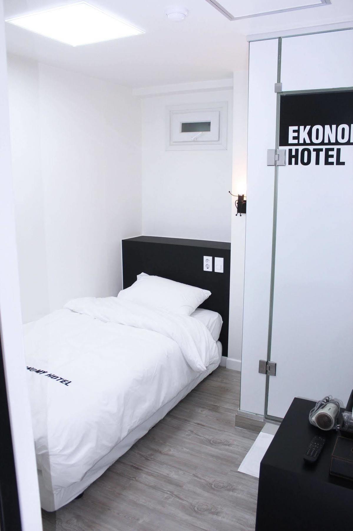 Ekonomy Hotel Dongdaemun Seoul Bagian luar foto